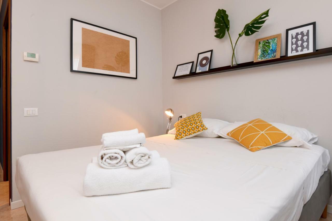 Desenzanoloft Le Chateau De Margot Desenzano del Garda Ngoại thất bức ảnh